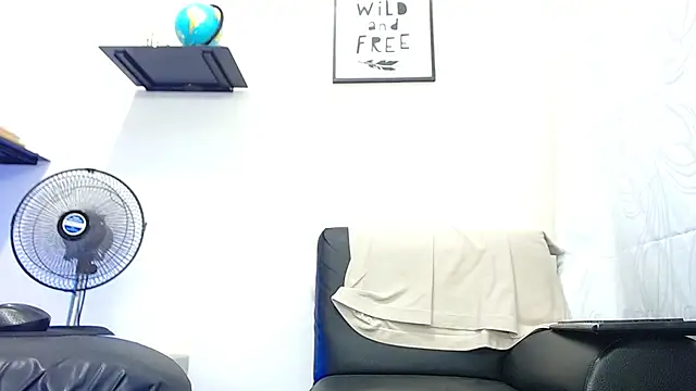 babymaik online show from February 20, 2025, 11:32 pm
