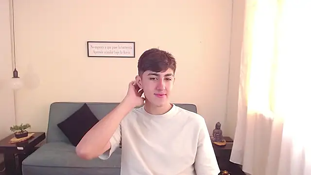 Snapshot of babymaik chatting on March 18, 2025, 1:23 pm babymaik online show from March 18, 2025, 1:23 pm