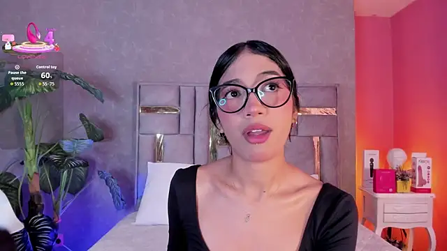 Tyla Ks online show from June 18, 2026, 7:41 pm