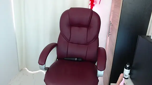 Mature 2025 online show from July 20, 2026, 3:03 pm