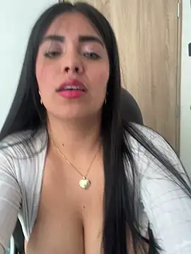 Snapshot of _SARA_69 chatting on February 24, 2025, 2:15 pm SARA 69 online show from February 24, 2025, 2:15 pm
