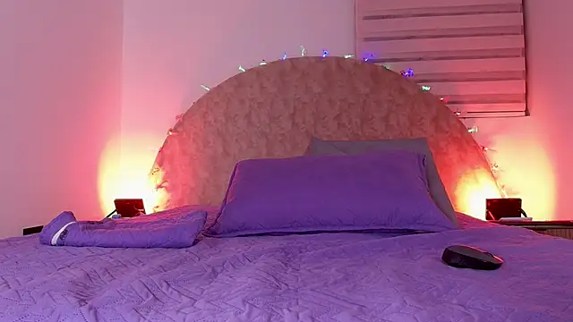 Snapshot of abigail_fx chatting on December 3, 2025, 2:56 am abigail fx online show from December 3, 2025, 2:56 am