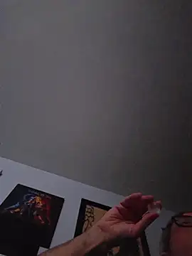 Snapshot of Smallone327 chatting on October 26, 2025, 6:25 am Smallone327 online show from October 26, 2025, 6:25 am