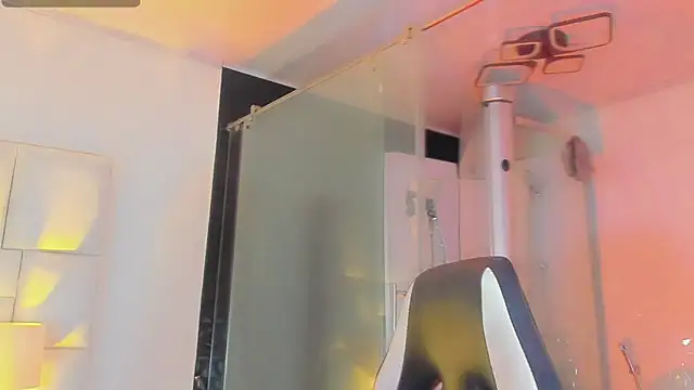 jymena xxx online show from February 3, 2026, 7:19 pm