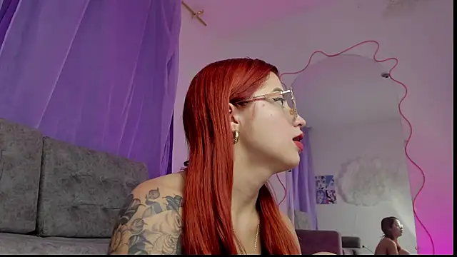 MelaniJhonson online show from December 22, 2025, 6:46 am