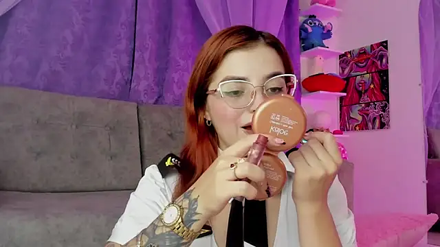 MelaniJhonson online show from May 23, 2026, 2:54 am