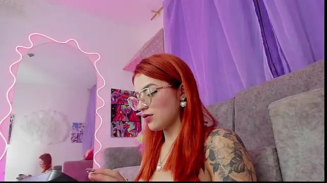 Snapshot of MelaniJhonson chatting on December 3, 2025, 8:03 am MelaniJhonson online show from December 3, 2025, 8:03 am