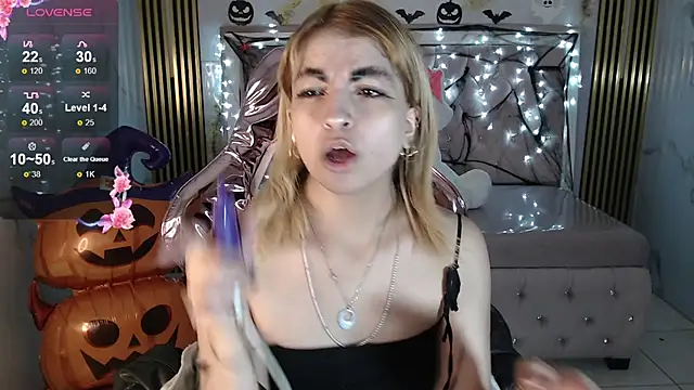 Snapshot of lili_conor_s chatting on October 8, 2025, 4:25 am lili conor s online show from October 8, 2025, 4:25 am