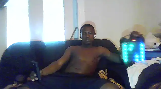 Snapshot of Justusual444 chatting on March 10, 2025, 12:28 pm Justusual444 online show from March 10, 2025, 12:28 pm