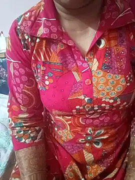 Snapshot of Shivani_7777 chatting on October 25, 2025, 8:31 pm Shivani 7777 online show from October 25, 2025, 8:31 pm
