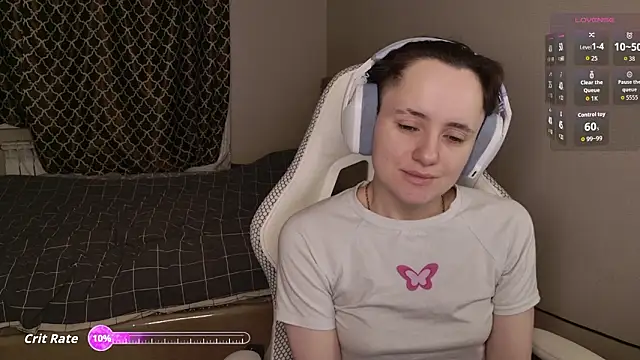 Luna Loveee online show from February 13, 2026, 4:23 am