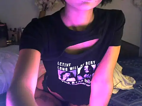  luckylips online show from January 9, 2026, 10:44 am