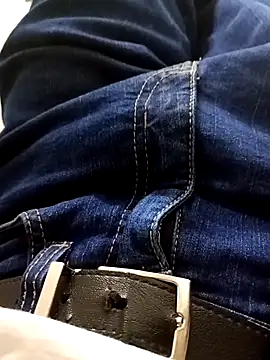 magrinhogostoso696 online show from October 18, 2025, 7:38 pm