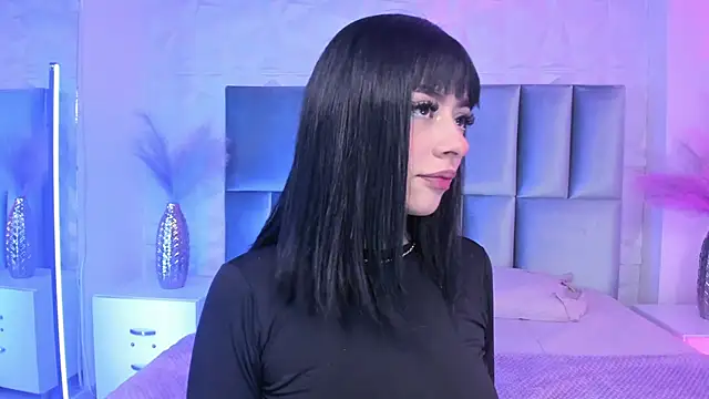 Selene bennet online show from May 2, 2026, 3:45 am