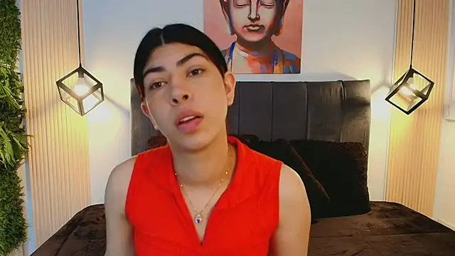 Snapshot of Cassie_bloom chatting on December 22, 2025, 8:20 pm Cassie bloom online show from December 22, 2025, 8:20 pm