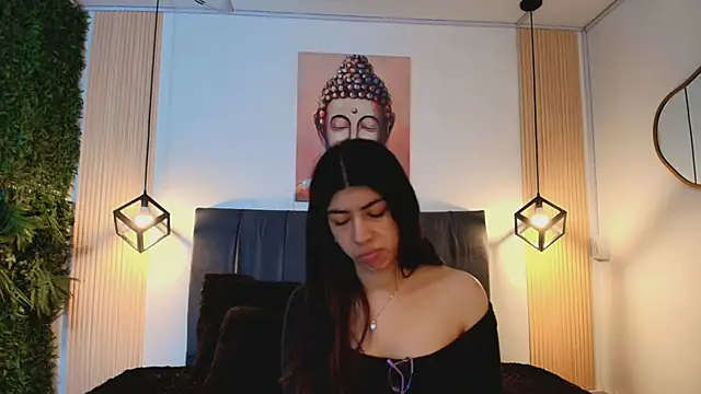 Cassie bloom online show from December 4, 2025, 7:46 pm