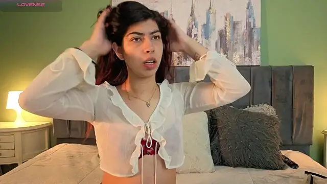 Snapshot of Cassie_bloom chatting on May 2, 2026, 3:12 am Cassie bloom online show from May 2, 2026, 3:12 am