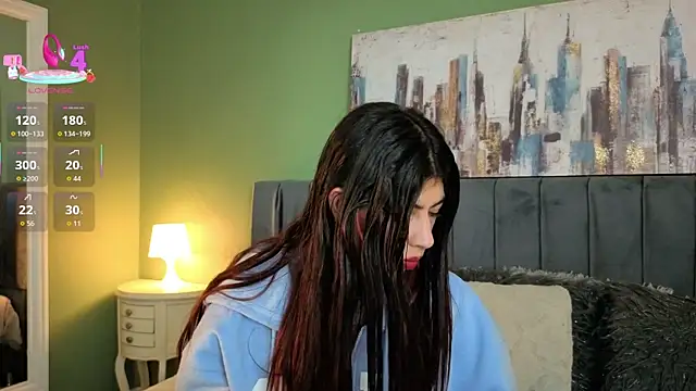 Snapshot of Cassie_bloom chatting on June 4, 2026, 3:22 am Cassie bloom online show from June 4, 2026, 3:22 am