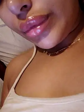Sexlove1xo online show from June 17, 2026, 7:57 pm