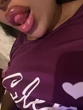 Sexlove1xo online show from July 19, 2026, 2:14 pm