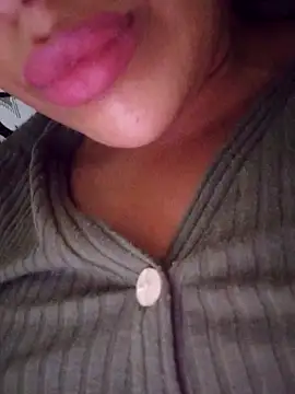 Sexlove1xo online show from October 7, 2025, 5:25 pm