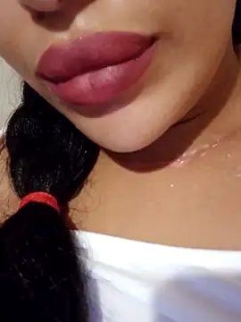 Sexlove1xo online show from November 6, 2025, 2:15 am