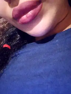 Sexlove1xo online show from December 14, 2025, 3:17 pm