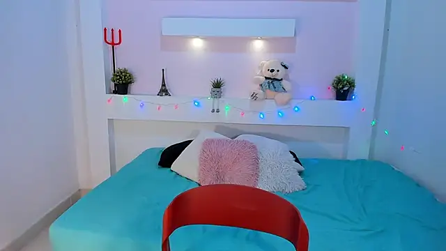 JasmineBella0 online show from November 16, 2025, 10:13 pm