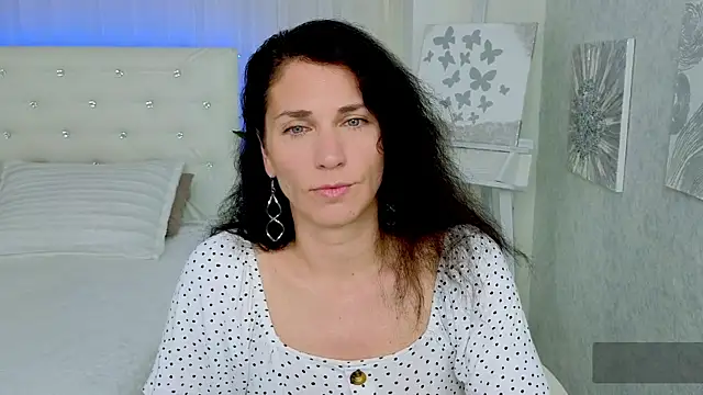 mylady xenia online show from June 25, 2026, 10:04 pm