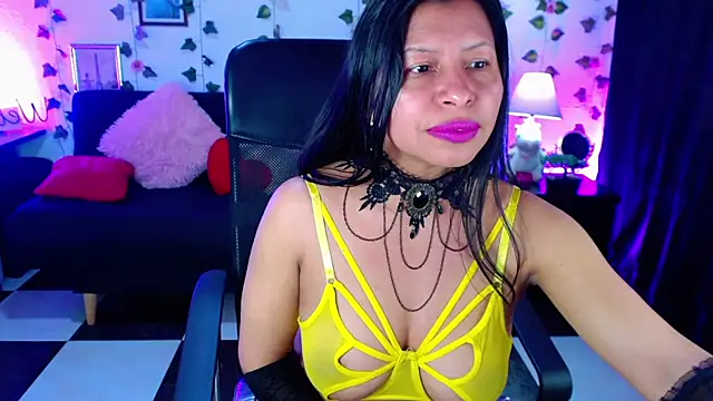 Snapshot of AbbyPrincessAGT chatting on July 11, 2026, 9:48 pm AbbyPrincessAGT online show from July 11, 2026, 9:48 pm