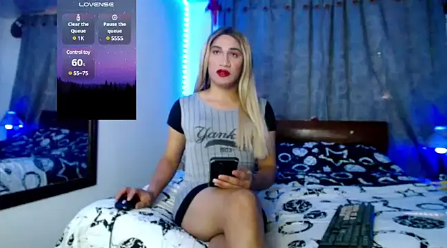 Snapshot of Sharon_Emperatriz chatting on March 1, 2025, 7:37 pm Sharon Emperatriz online show from March 1, 2025, 7:37 pm