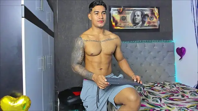 Snapshot of luigi_hot_ chatting on July 27, 2026, 2:57 pm luigi hot online show from July 27, 2026, 2:57 pm