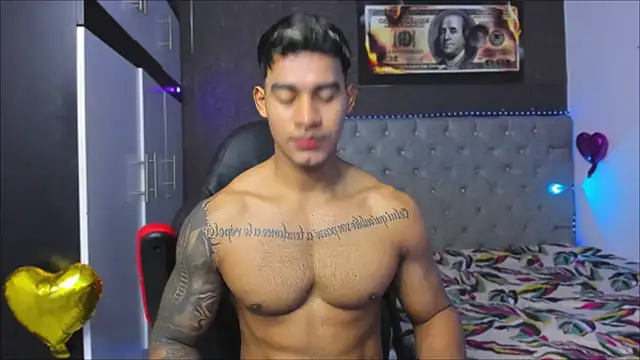 Snapshot of luigi_hot_ chatting on July 31, 2026, 2:47 pm luigi hot online show from July 31, 2026, 2:47 pm