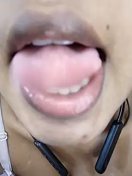 Snapshot of Ashugril_hot chatting on December 15, 2025, 4:18 am Ashugril hot online show from December 15, 2025, 4:18 am