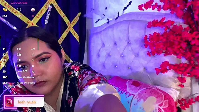 Leah yuah  online show from October 18, 2025, 9:22 am