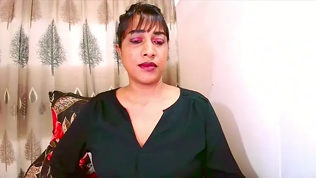 Snapshot of Indian_Erotic69 chatting on June 27, 2026, 5:57 am Indian Erotic69 online show from June 27, 2026, 5:57 am