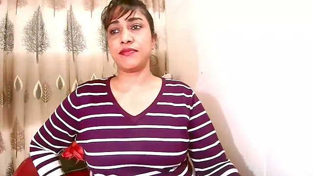 Snapshot of Indian_Erotic69 chatting on July 25, 2026, 9:06 am Indian Erotic69 online show from July 25, 2026, 9:06 am