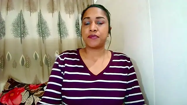 Snapshot of Indian_Erotic69 chatting on July 20, 2026, 5:04 am Indian Erotic69 online show from July 20, 2026, 5:04 am