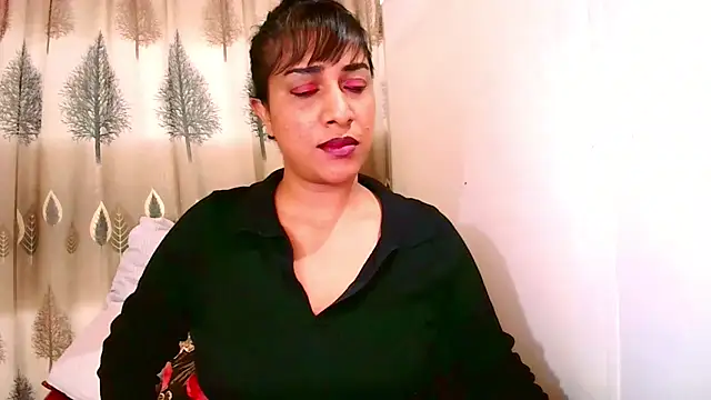 Snapshot of Indian_Erotic69 chatting on June 23, 2026, 5:27 am Indian Erotic69 online show from June 23, 2026, 5:27 am