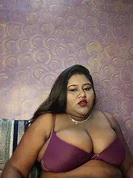 Snapshot of horny_diana chatting on July 23, 2026, 5:20 pm horny diana online show from July 23, 2026, 5:20 pm
