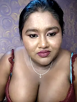 Snapshot of horny_diana chatting on June 19, 2026, 5:08 pm horny diana online show from June 19, 2026, 5:08 pm