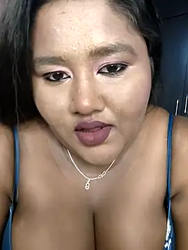 Snapshot of horny_diana chatting on June 22, 2026, 5:54 pm horny diana online show from June 22, 2026, 5:54 pm