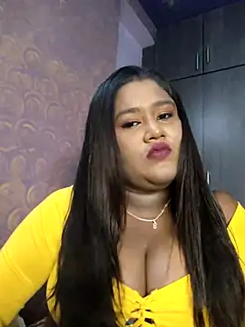 Snapshot of horny_diana chatting on June 17, 2026, 5:23 pm horny diana online show from June 17, 2026, 5:23 pm