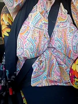 Snapshot of Erika41 chatting on March 20, 2026, 8:26 am Erika41 online show from March 20, 2026, 8:26 am