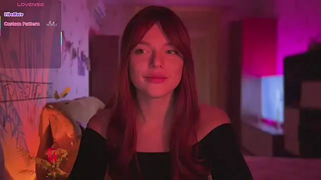 Snapshot of CherryRed_Girl chatting on March 4, 2026, 10:50 pm CherryRed Girl online show from March 4, 2026, 10:50 pm