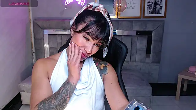 Snapshot of Isabella_Collen_v chatting on October 15, 2025, 1:08 pm Isabella Collen v online show from October 15, 2025, 1:08 pm