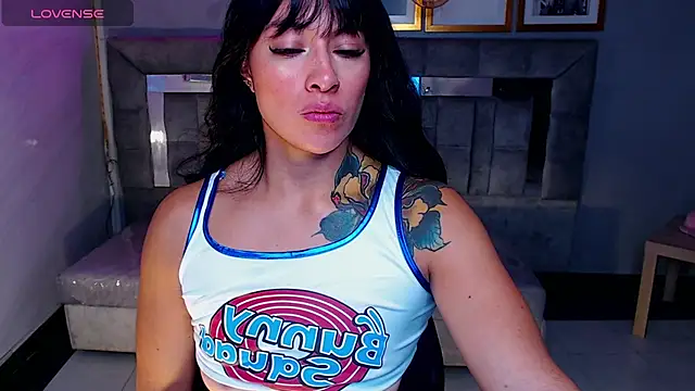 Snapshot of Isabella_Collen_v chatting on October 17, 2025, 1:13 pm Isabella Collen v online show from October 17, 2025, 1:13 pm