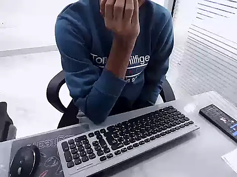 Snapshot of rahulkajuuu0909 chatting on December 4, 2025, 11:09 am rahulkajuuu0909 online show from December 4, 2025, 11:09 am