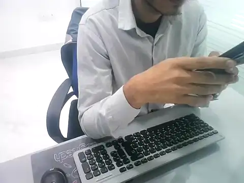 Snapshot of rahulkajuuu0909 chatting on December 2, 2025, 10:50 am rahulkajuuu0909 online show from December 2, 2025, 10:50 am