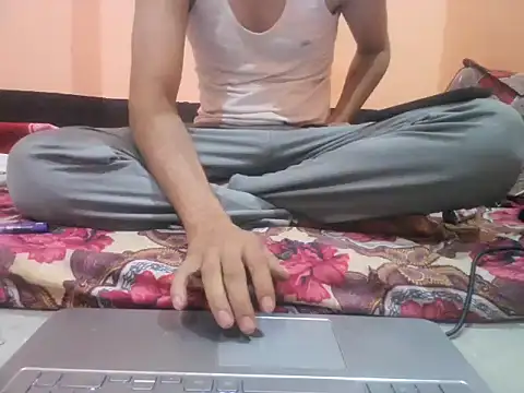 Snapshot of rahulkajuuu0909 chatting on November 4, 2025, 7:39 pm rahulkajuuu0909 online show from November 4, 2025, 7:39 pm